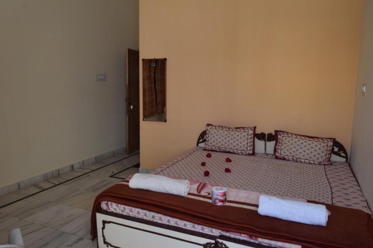 Hotel Kamal Villas Пушкар Экстерьер фото